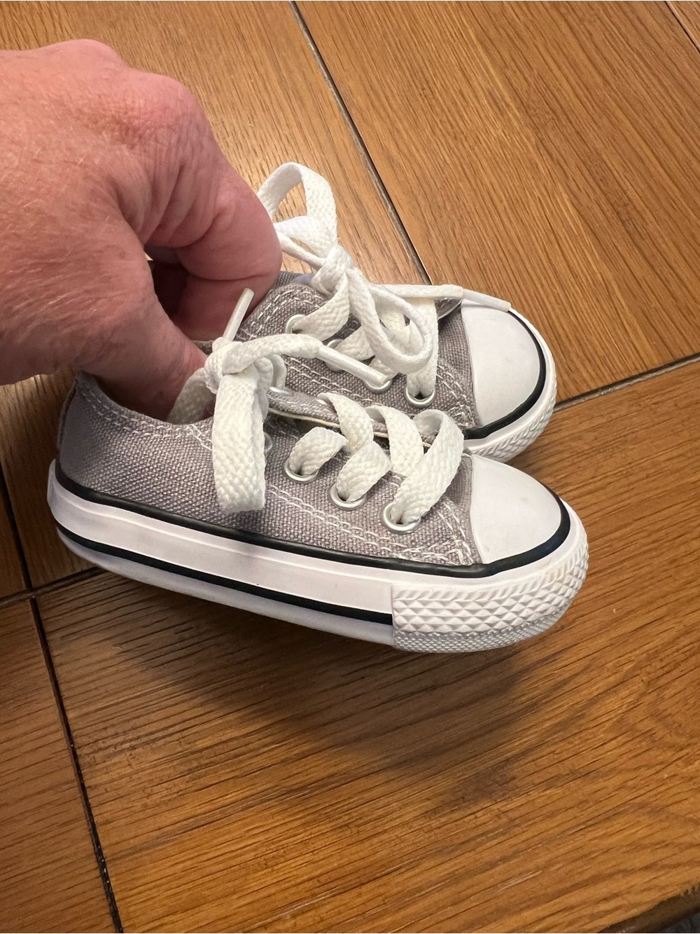 Converse Kids Low-Top Sneakers in Light Gray with White Accents